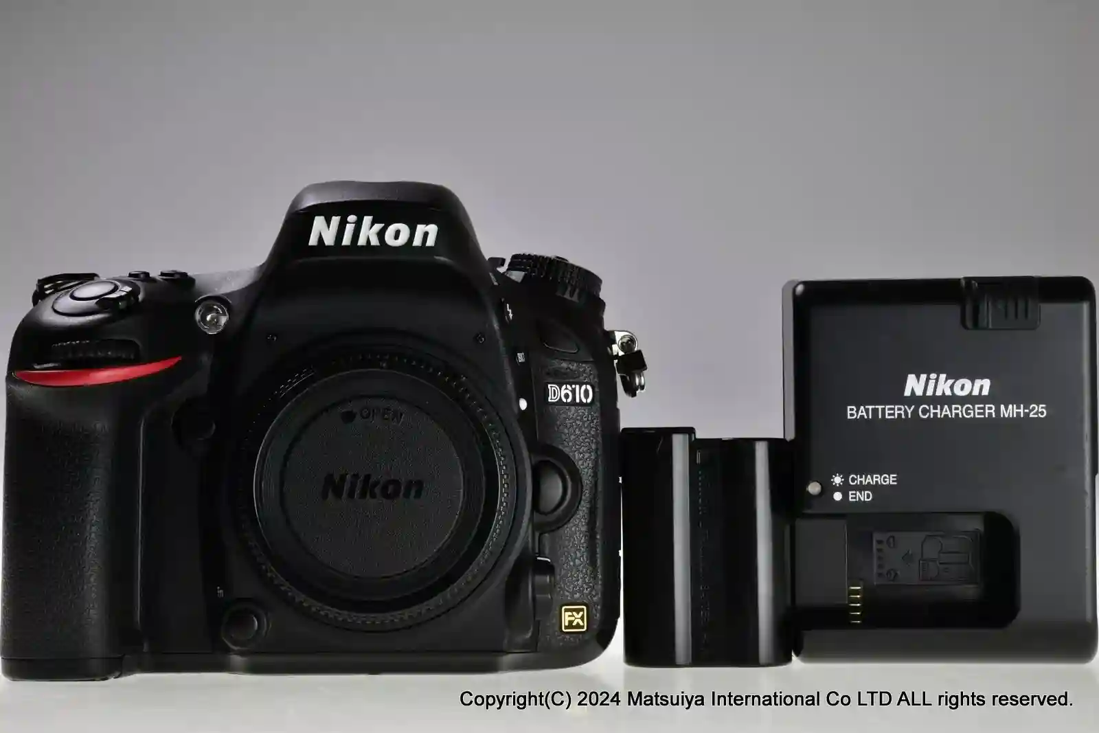 Near MINT NIKON D610 24.3MP Digital Camera Body Shutter Count 14298