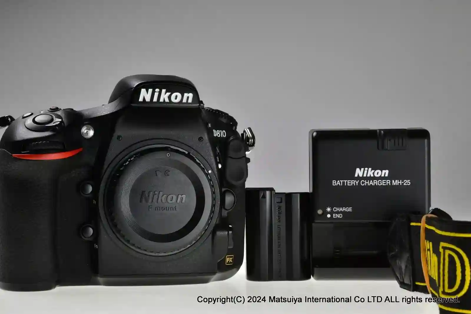 New ListingNIKON D810 36.3MP Digital Camera Body Shutter Count 10631 Excellent