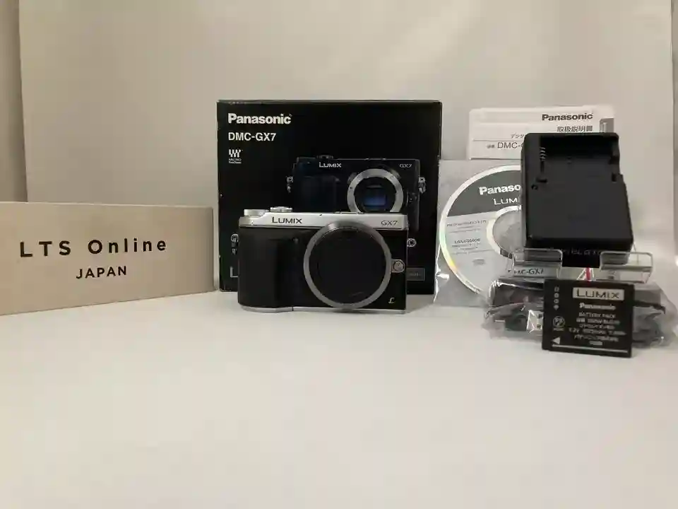 New ListingPanasonic DMC-GX7 16MP Mirrorless Camera Tilt EVF Wi-Fi 1080p60 Japanese Only