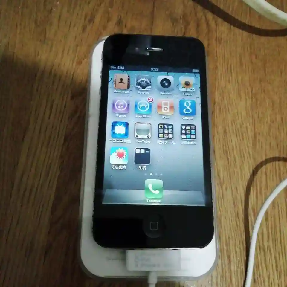 Iphone 4 Apple