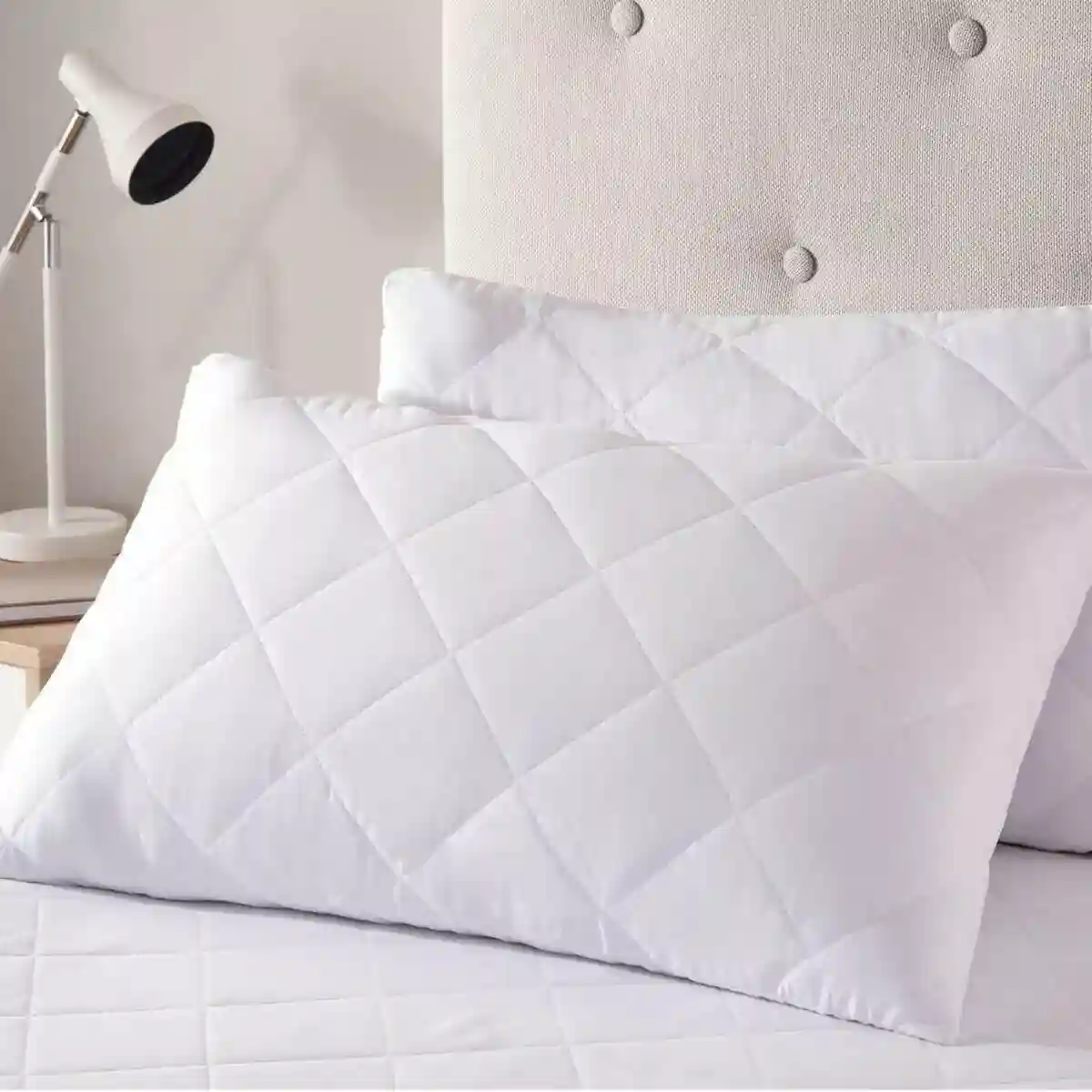 QUILTED PILLOW PROTECTORS PAIR ZIPPED PILLOWS COVERS PACK OF 2 or 4 PILLOWCASE