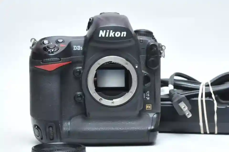 Nikon D3s Digital SLR Camera Body Only