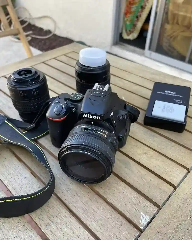 New ListingNIKON D5500 DSLR CAMERA MULTIPLE LENSES