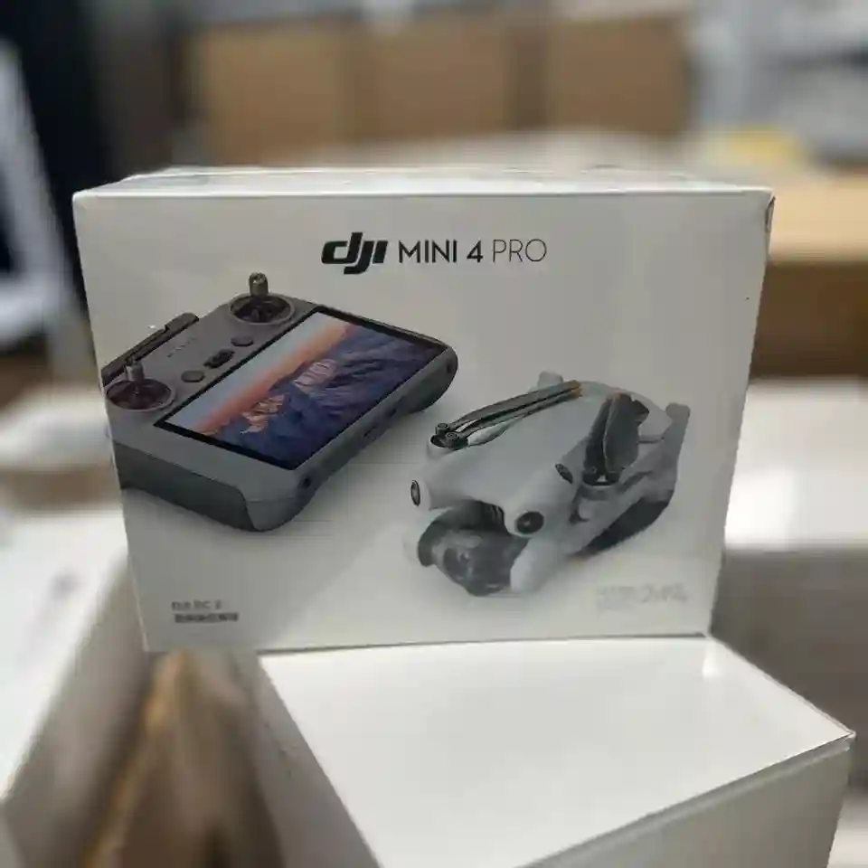 DJI Mini 4 Pro with RC 2 Folding Mini Drone 4K Camera 249 G 20 Km Max Distance