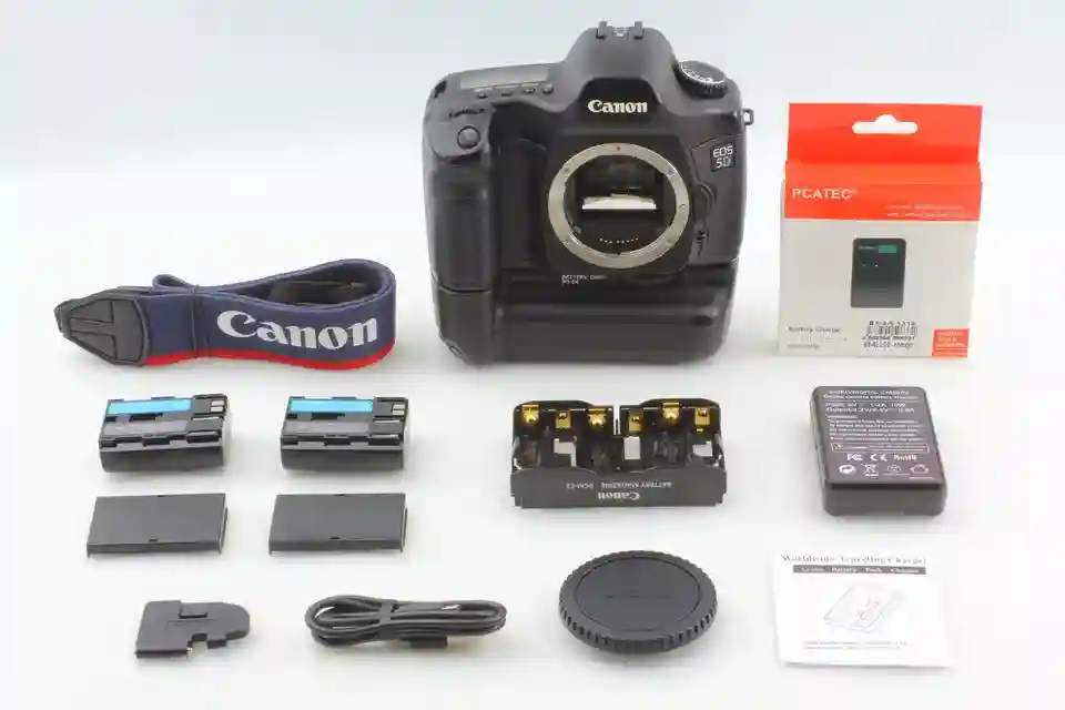 W BATTERY GRIP BG-E4 [Near MINT] CANON EOS 5D 12.8 MP Digital SLR CAMERA JAPAN