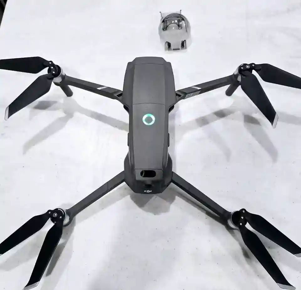 DJI Mavic 2 Zoom Drone. Batteries, Case Remote, Charging Station and Extras!