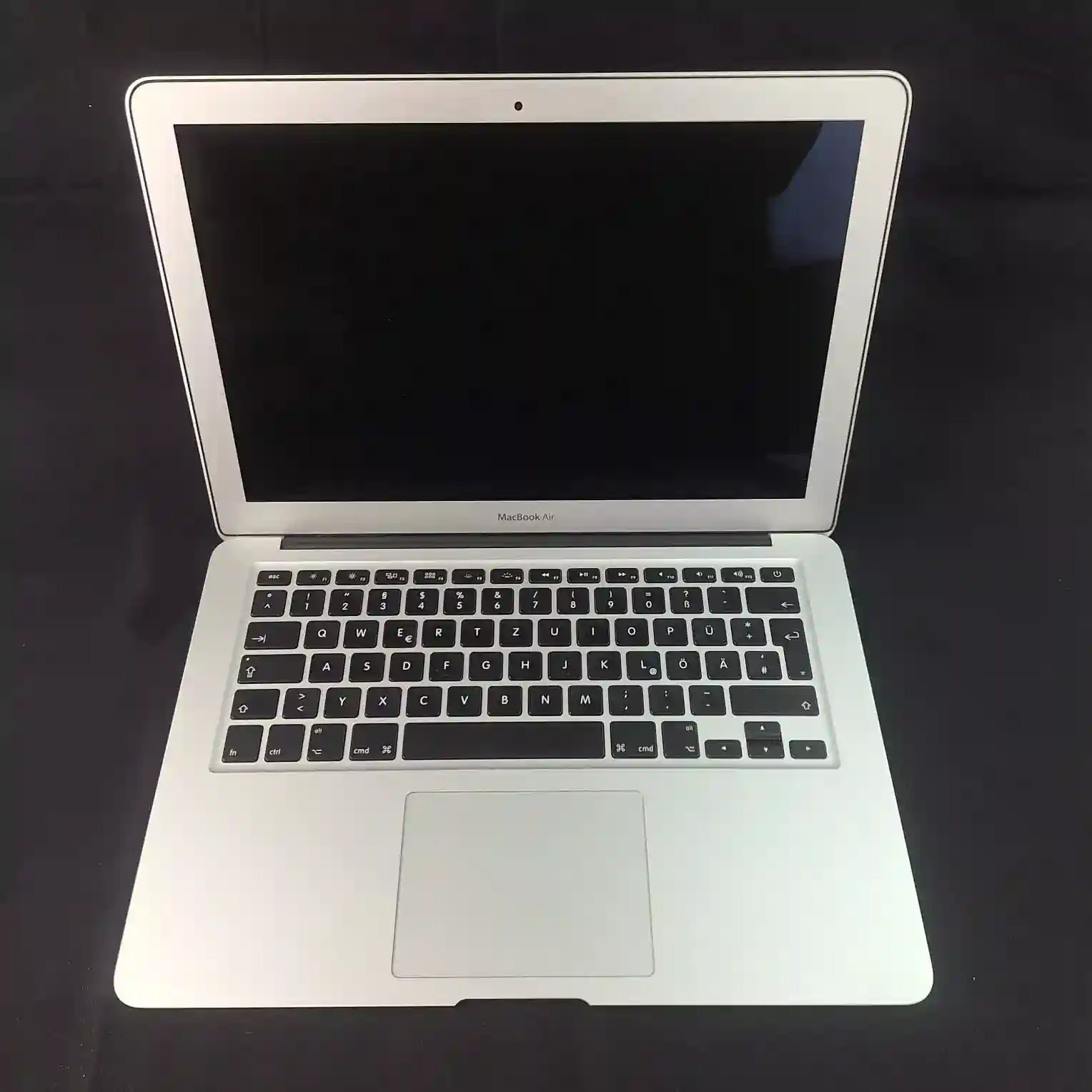 Apple MacBook 4,2 A1369 Laptop 13" CPU i7-2677M 4GB Ram 256GB SSD