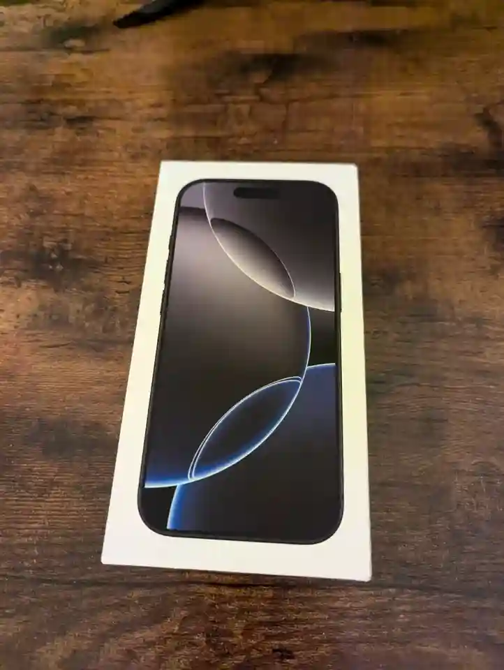 New ListingiPhone 16 Pro 256gb black titanium - BRAND NEW, unopened and unlocked