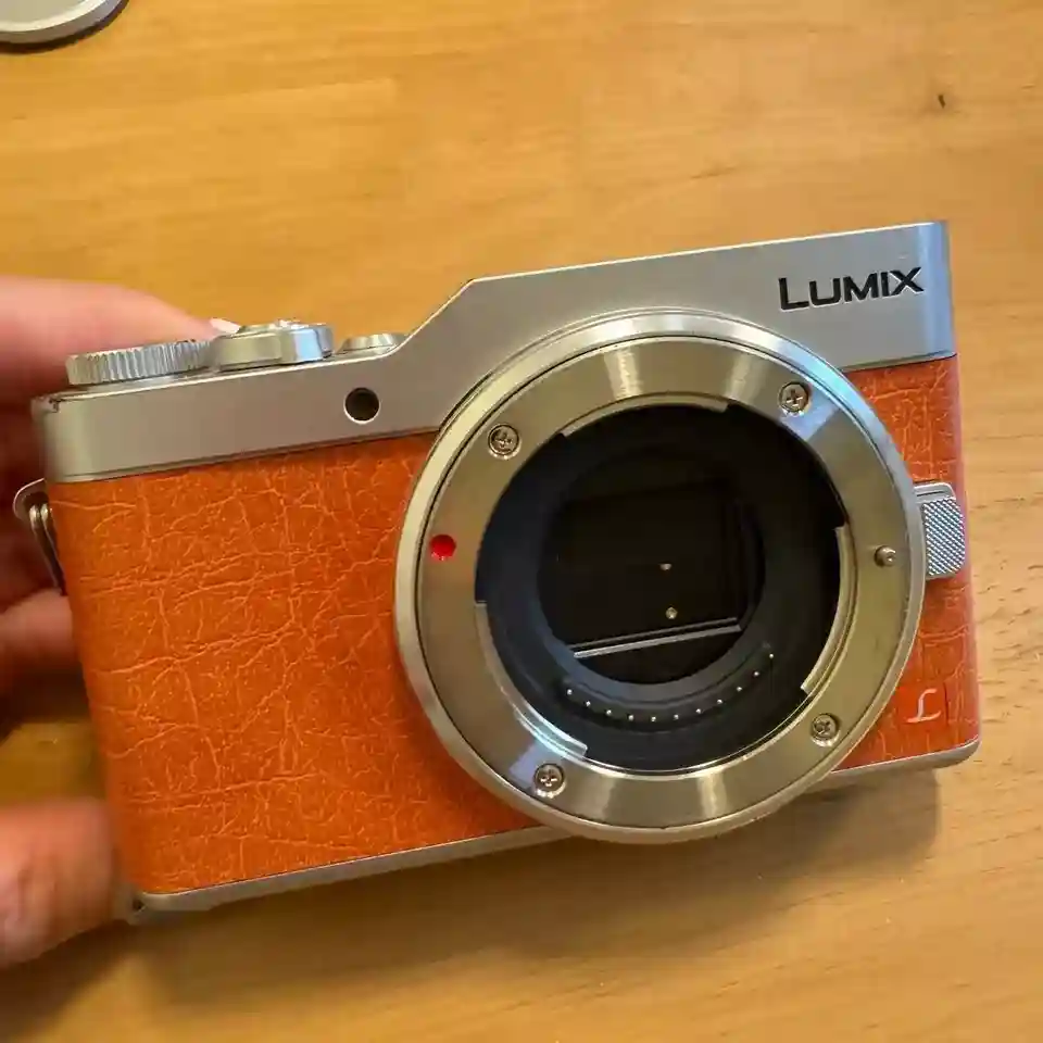 New ListingPanasonic LUMIX DC-GF9 Compact Digital Mirrorless Camera Orange & Lens With Box