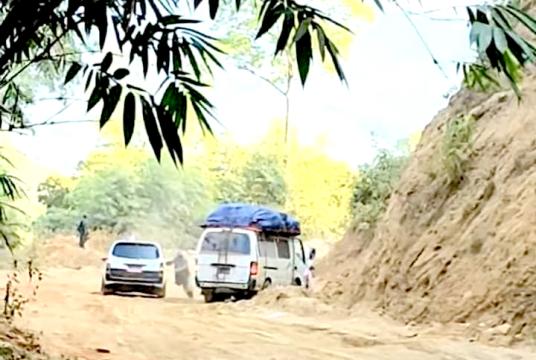 ကော့ကရိတ်ဝန်းကျင်တွင် ဖြစ်ပွားခဲ့သော တိုက်ပွဲကြောင့်...