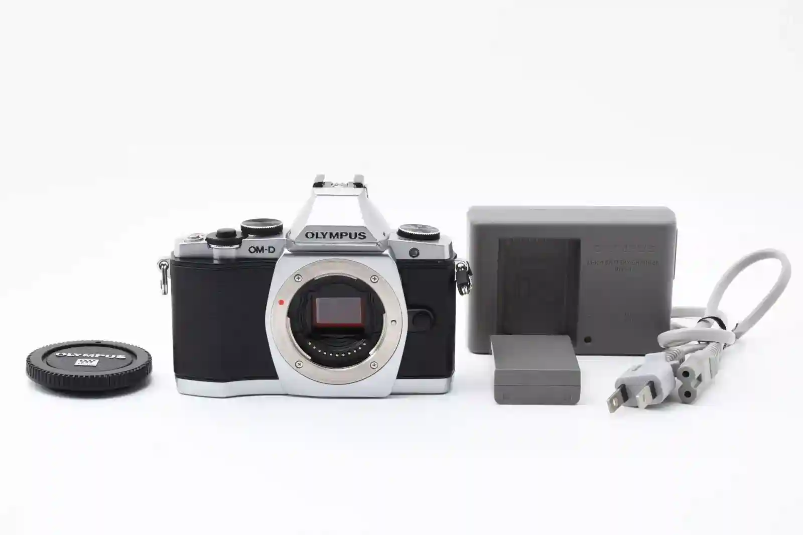 (3997shots)Olympus OM-D E-M5 Silver Body Mirrorless Digital Camera[Exc++]2261777