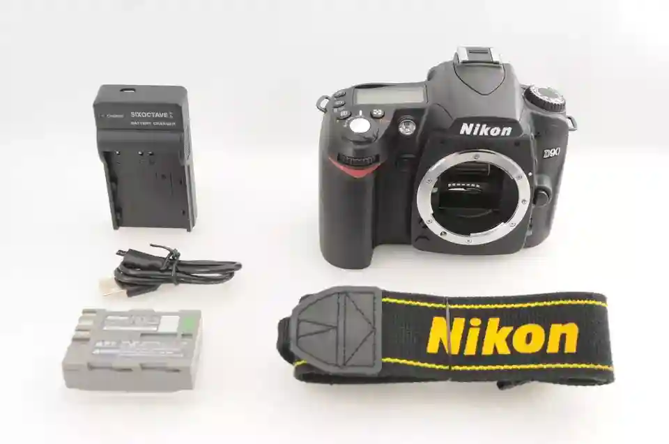 New Listing[Near Mint] Nikon D90 12.3MP DSLR Camera Body Black Shutter Count: 1048