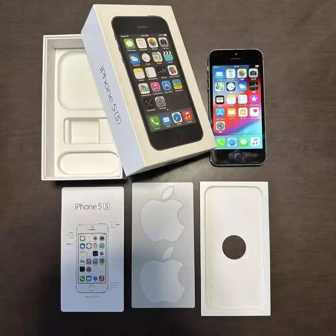 New ListingApple Iphone 5S Body Box Included