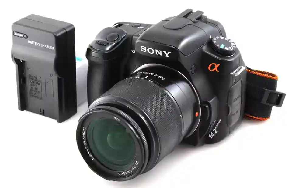 New ListingSony A350 14.2mp DSLR Camera with 18-70mm Zoom Lens