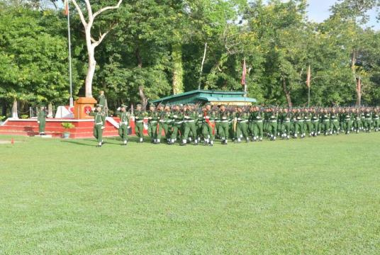 ပြည်သူ့စစ်မှုထမ်းသင်တန်း အမှတ်စဉ် (၄) သင်တန်းတက်ရောက်ခဲ့သူများ...