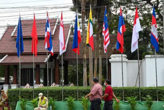 အင်ဒိုနီးရှားနိုင်ငံက မြန်မာနိုင်ငံတွင် ဖြစ်ပွားနေသည့်...