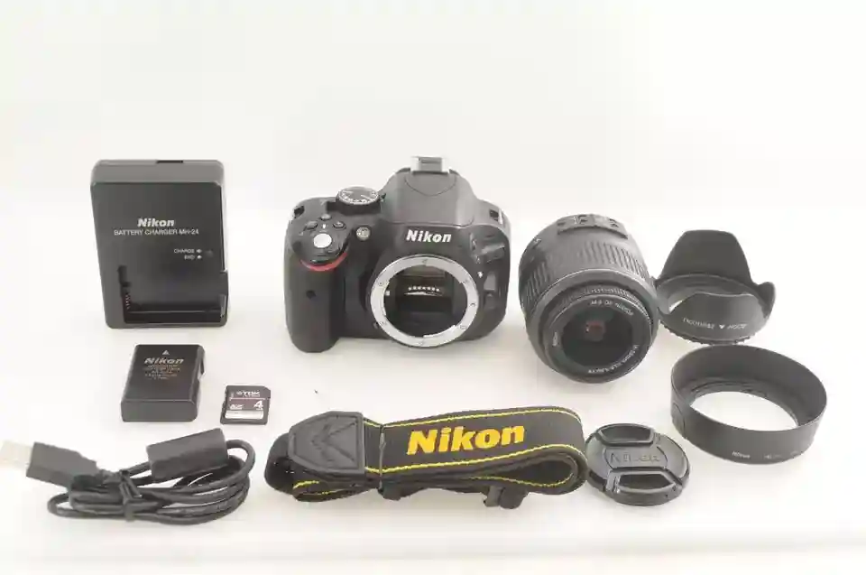 New Listing[Near Mint] Nikon D5100 16.2MP Digital SLR Camera 9736clicks w/ 18-55mm Lens