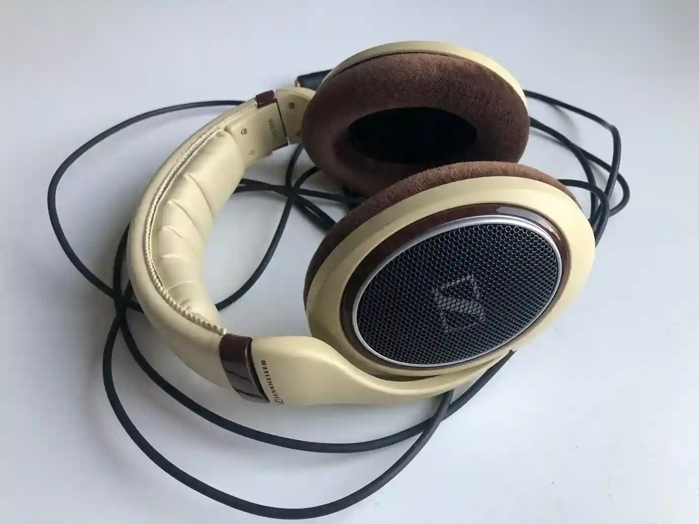 New ListingSennheiser HD 598 - Headband Headphones