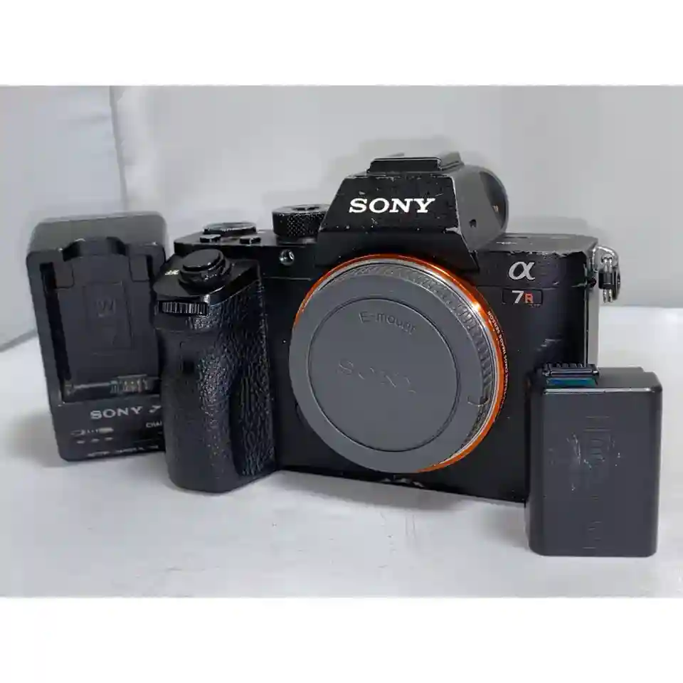 Sony Alpha A7R III 42.4 MP Digital Camera Working Confirmed