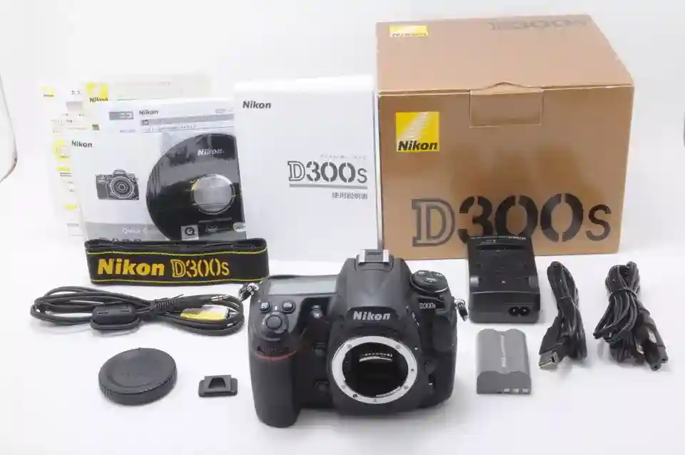 New Listing【MINT BOXED S/C 4600】Nikon D300S 12.3MP Digital SLR DSLR Camera From JAPAN