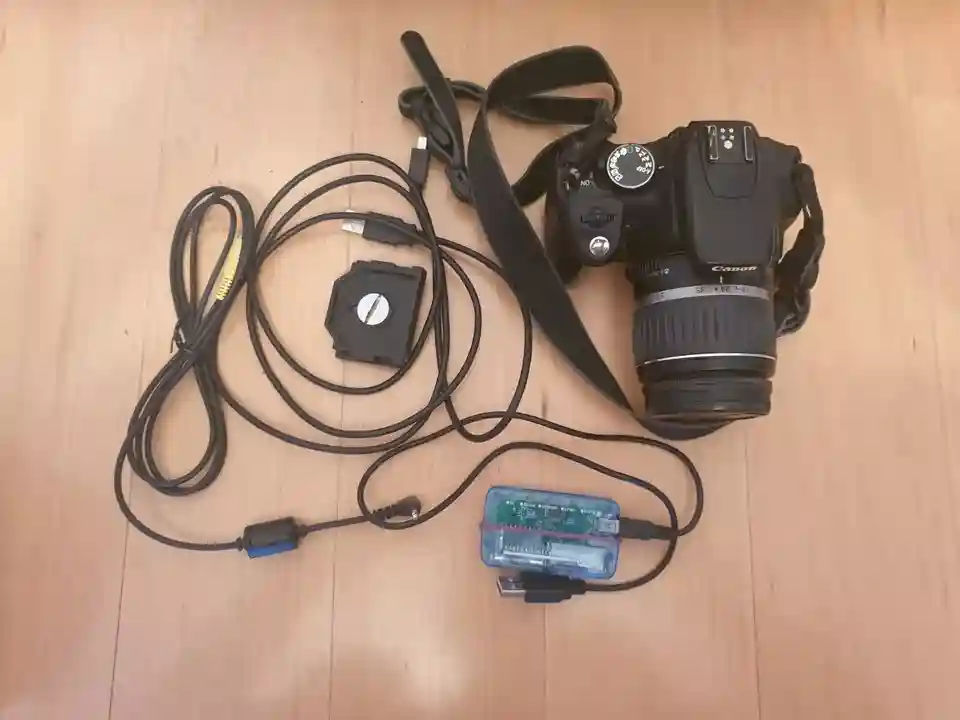 CANON EOS 350D DSLR CAMERA EF S 18-55mm LENS + ALL ACCESSORIES IN BOX