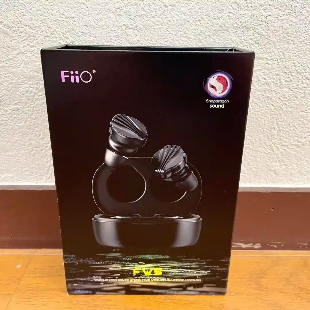 New ListingFiio FW5 Wireless Earphones & Protective Case with Box Used