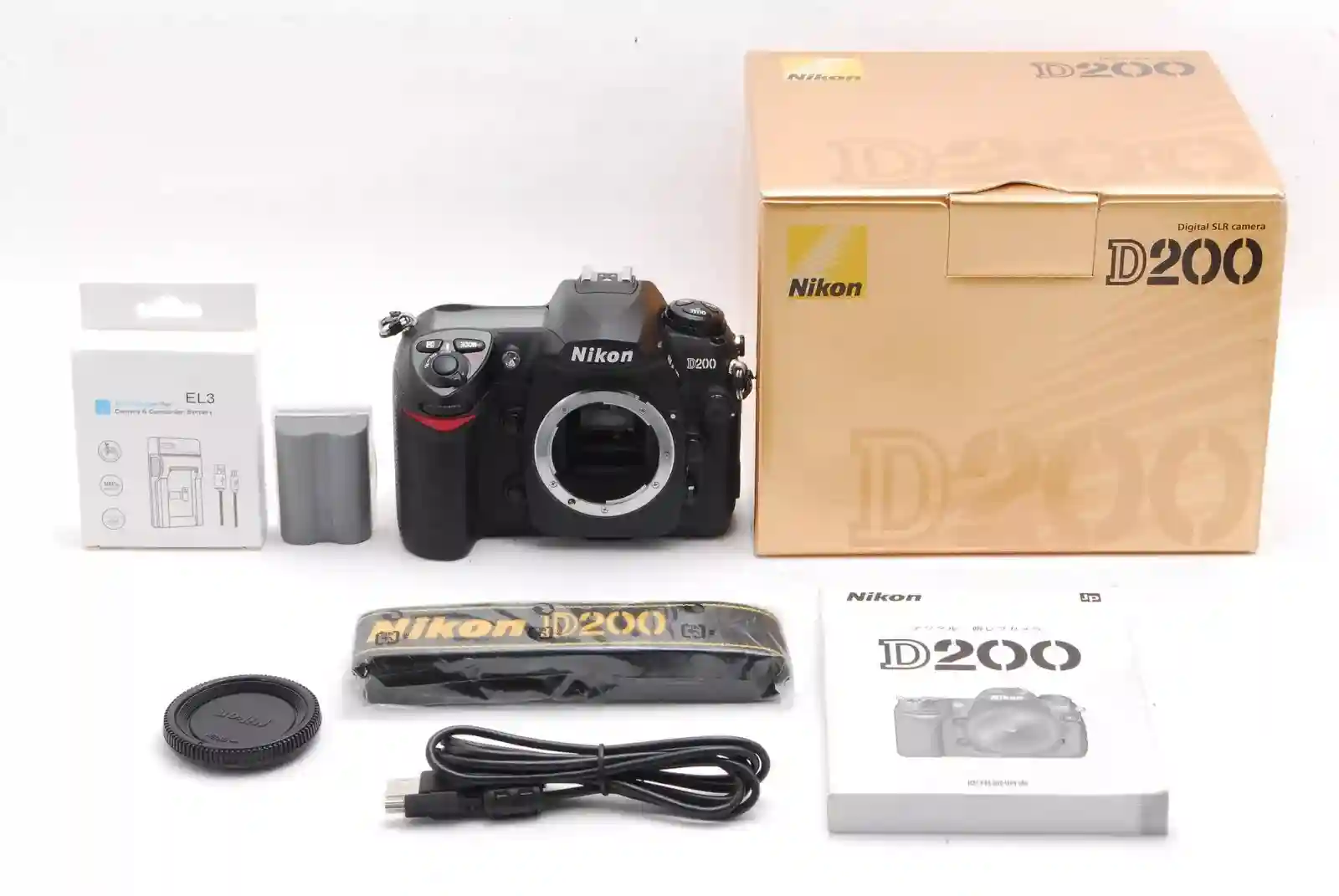 3,883 Shot!!【 N MINT in Box 】Nikon D200 Digital SLR Camera Body w/ Battery JAPAN