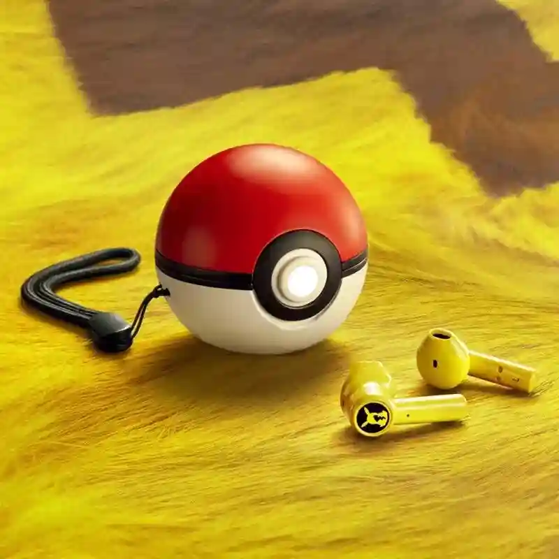 New ListingRazer Pikachu Headphones / Earphones with Poké Ball Charging Case / Limited Edition