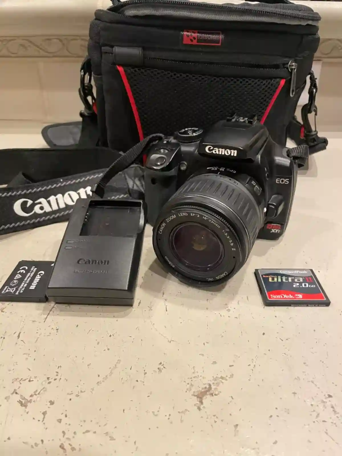 New ListingCanon EOS Rebel XTi Digital Camera EF-S 18-55MM Lens 2GB compact flash - DS12615