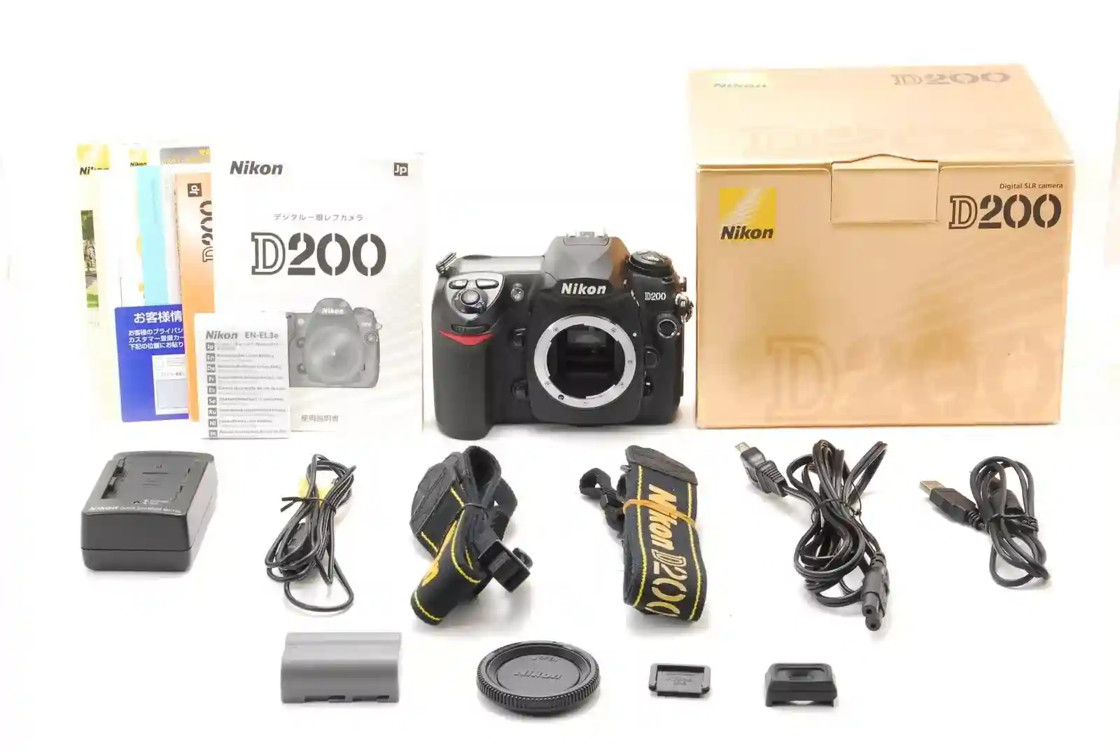 New Listing【 NEAR MINT in Box 】Nikon D200 10.2MP Digital SLR Camera Body From Japan