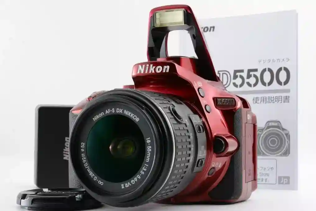 [Mint] Nikon D5500 Red 18-55mm f/3.5-5.6 G VR II Digital SLR Camera From Japan