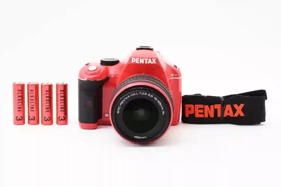 Pentax K-x 12.4MP Digital SLR Camera Red w/18-55mm Lens Kit [Exc++] #2244780A