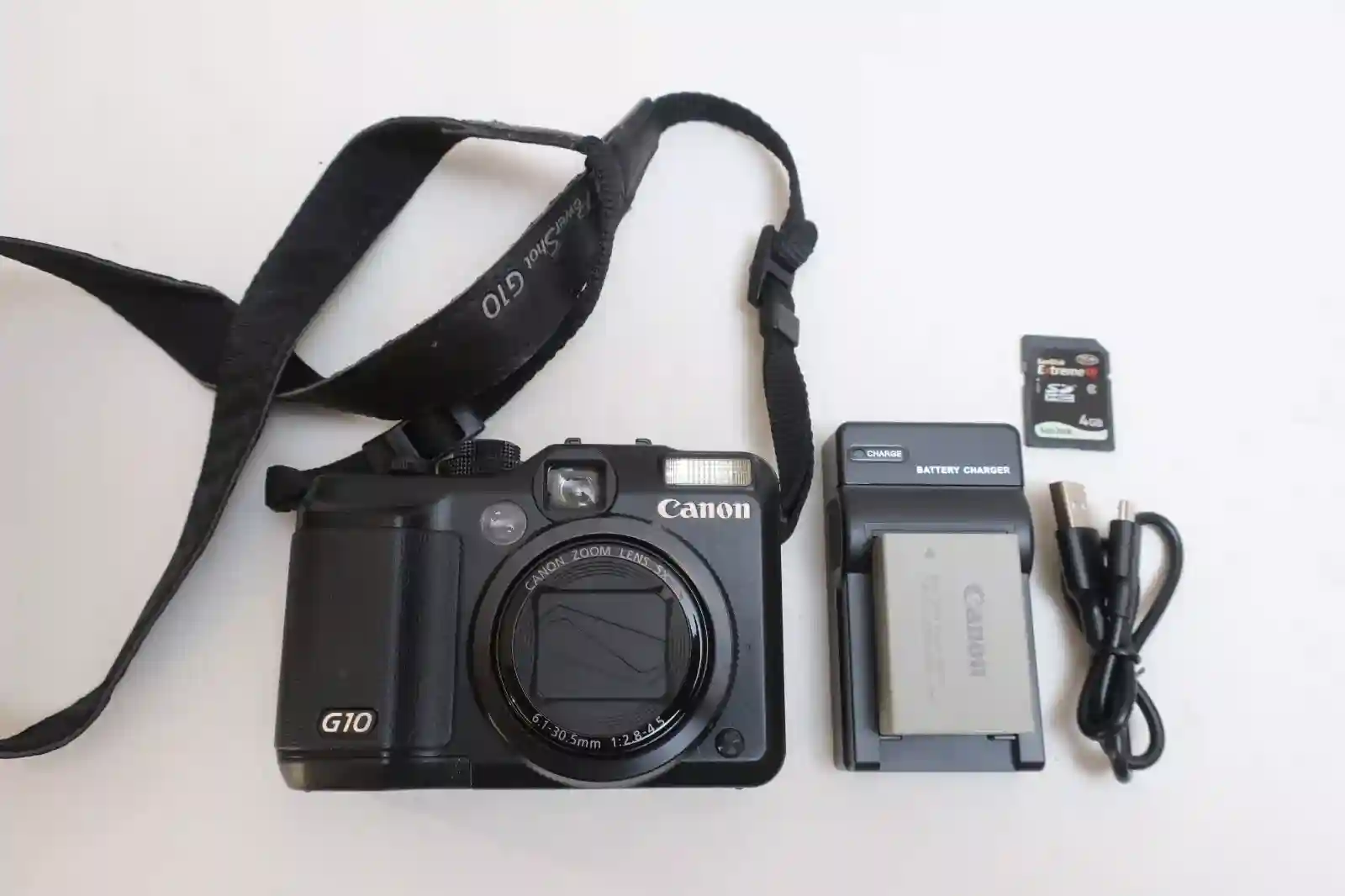 【N Mint】Canon Powershot G10 14.7MP Digital Camera Black w/ Battery & Charger 4GB