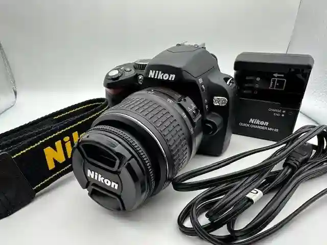 Nikon D60 Digital SLR Camera Black AF-S Nikkor 18-55 Lens Kit From JAPAN