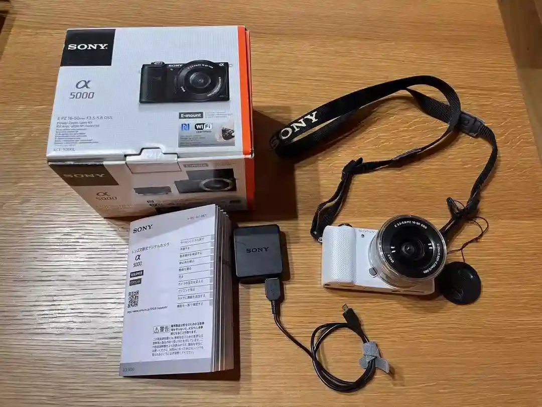 New ListingSony Alpha a5000 Mirrorless SLR Digital Camera White 16-50mm Lens